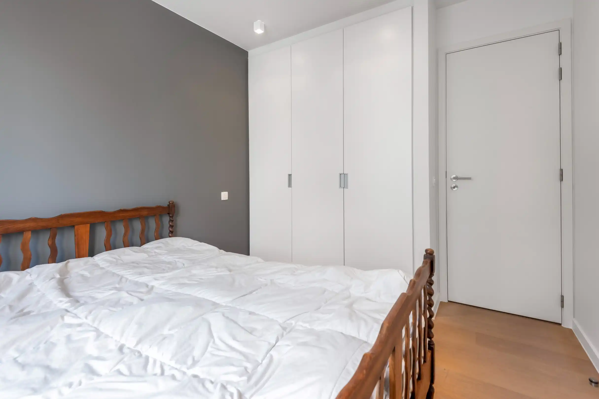 Recent mooi afgewerkt hoekappartement op wandelafstand van de zee. Inpandige parking te koop foto 13