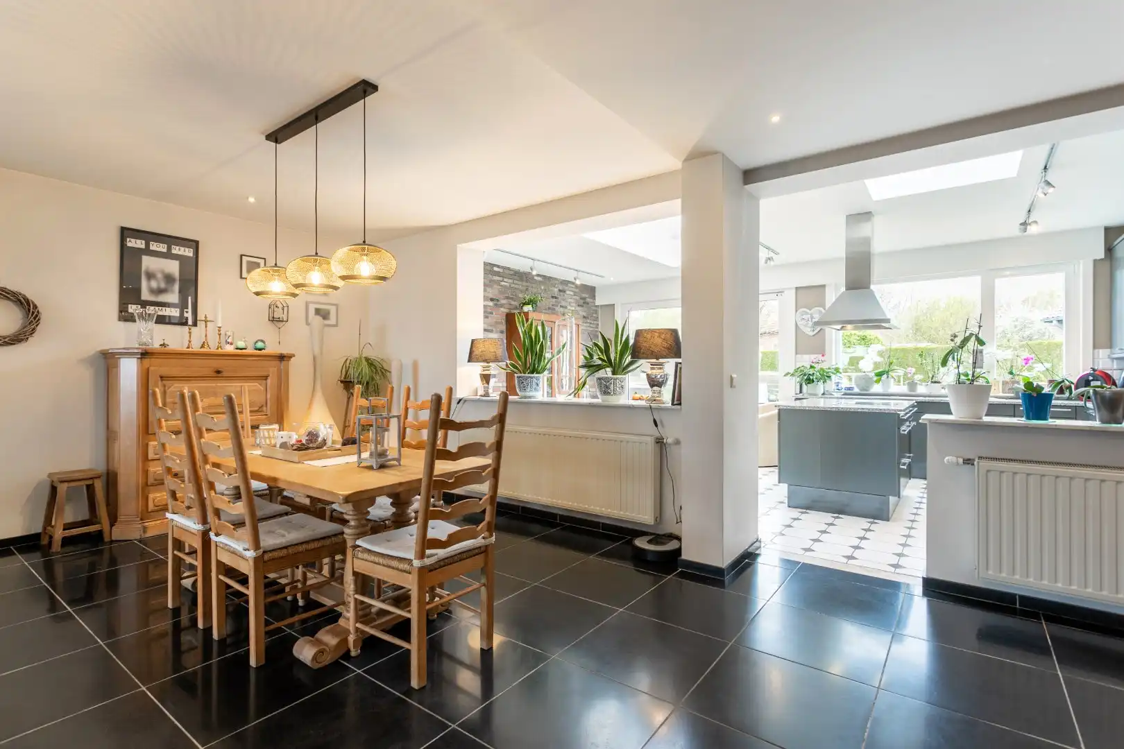 Energiezuinige woning met 5 slpk, tuin en garage foto 8