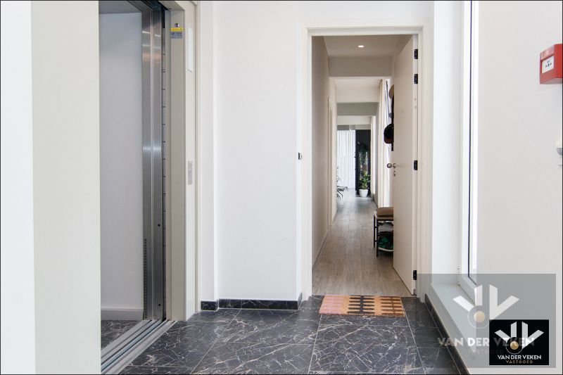 LUXUEUS AFGEWERKT PENTHOUSE IN HARTJE HASSELT foto 3