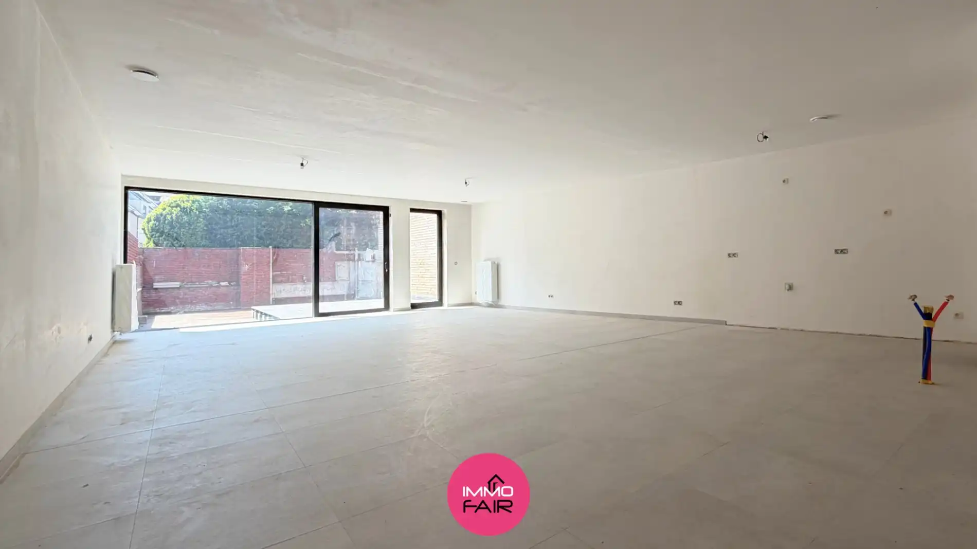 Nieuwbouwappartement op toplocatie in hartje Lanaken met zonnig terras foto 2