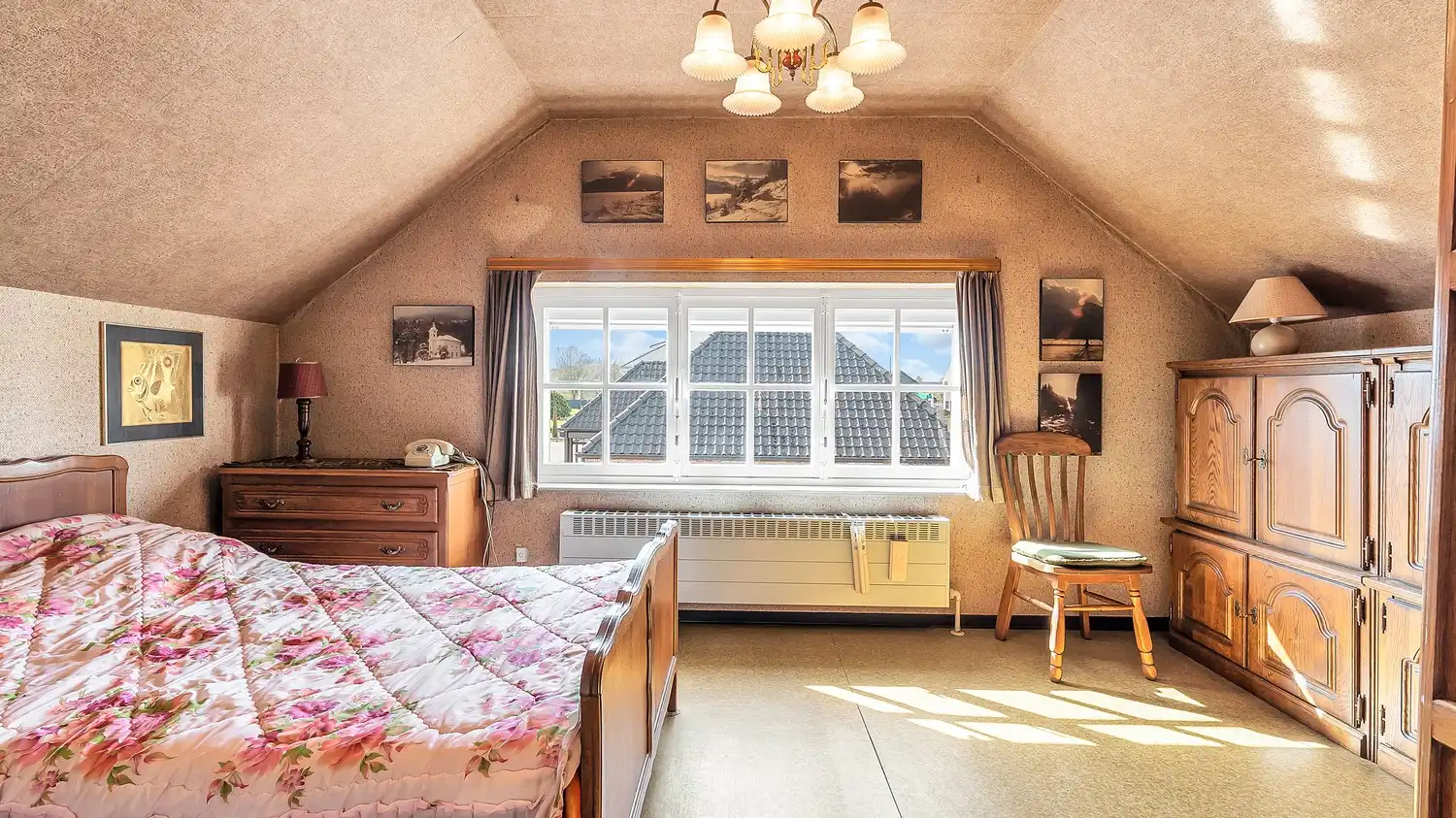 Woning met 3 slaapkamers gelegen in het centrum van Gingelom foto 9