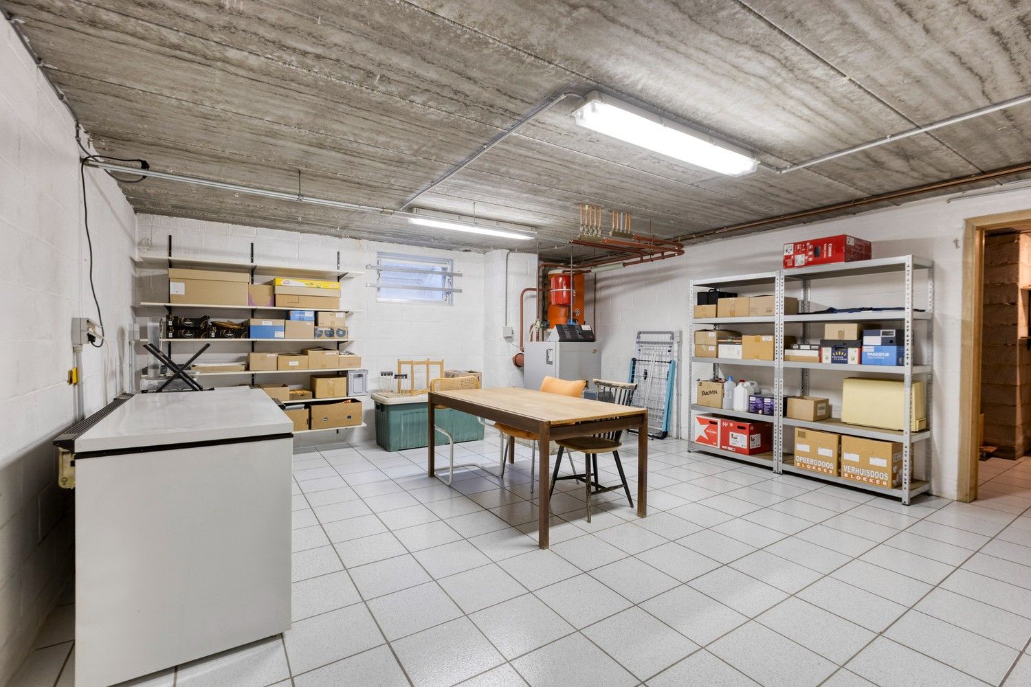 Instapklare woning in een bosrijke, rustige buurt te Maasmechelen! foto 32