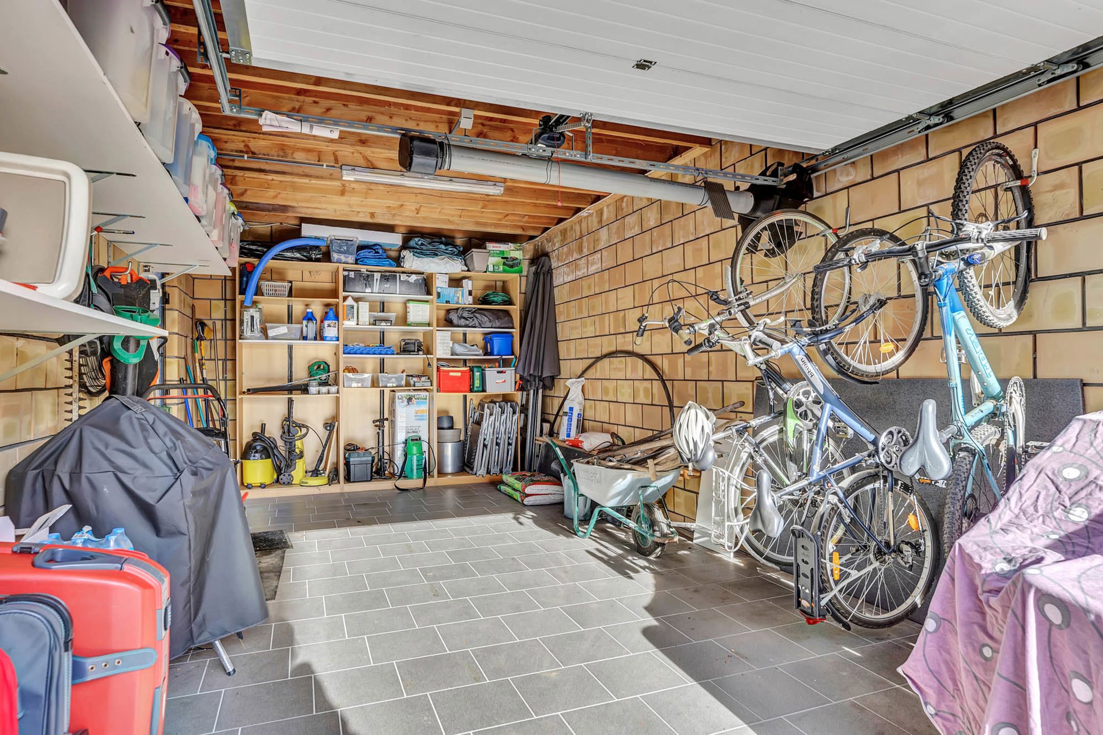 Toppertje in landelijke stijlvolle architectuur foto 27