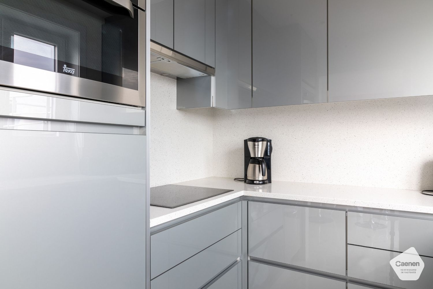Penthouse met 2 slaapkamers te koop in het hartje van Blankenberge! foto 6