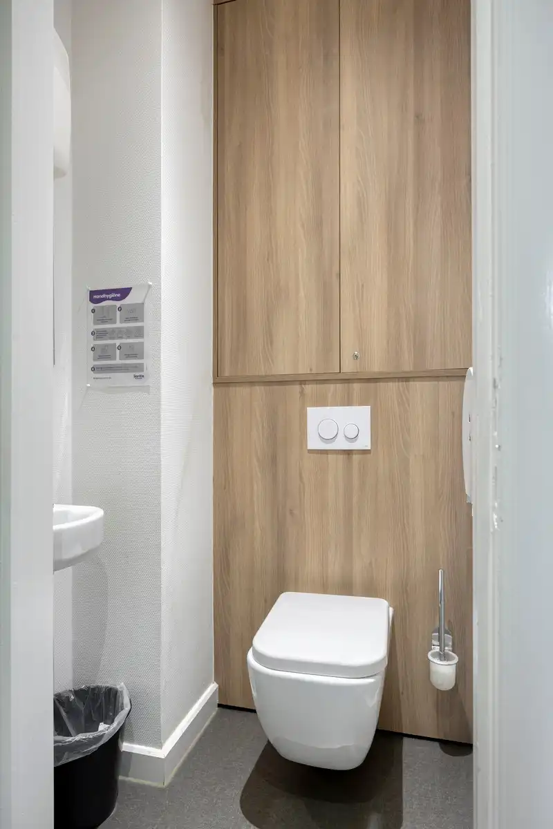 ROYALE WONING MET DOKTERSPRAKTIJK TE BILZEN HOESELT. foto 52