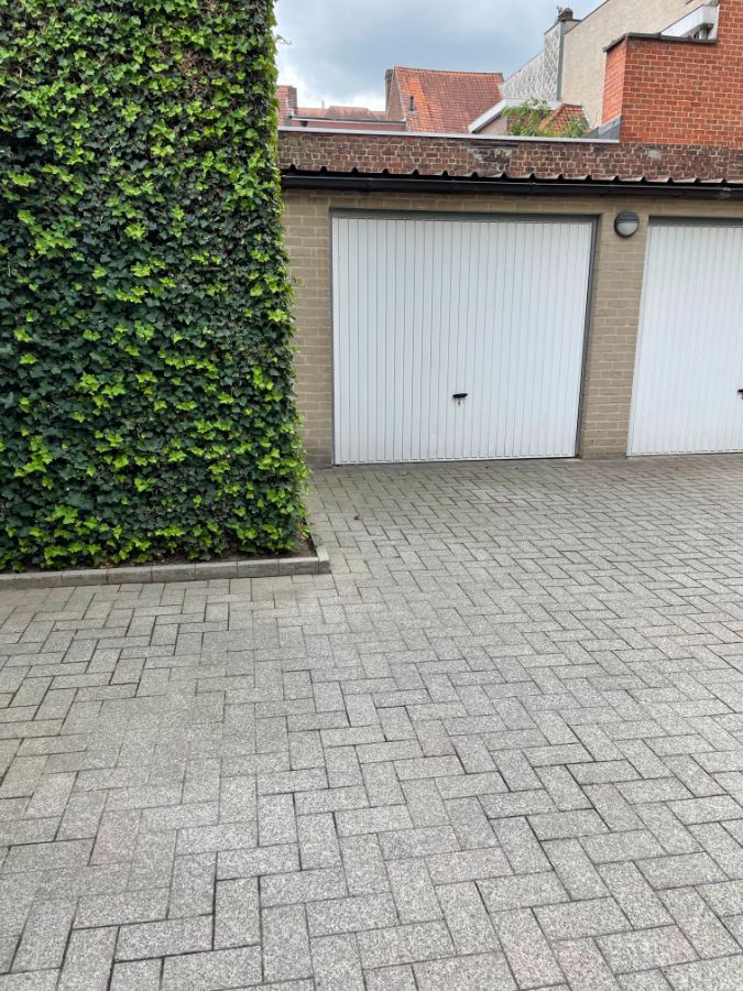 ruim instapklaar twee slaapkamer appartement met groot zongericht terras & gelijkvloerse garage foto 31