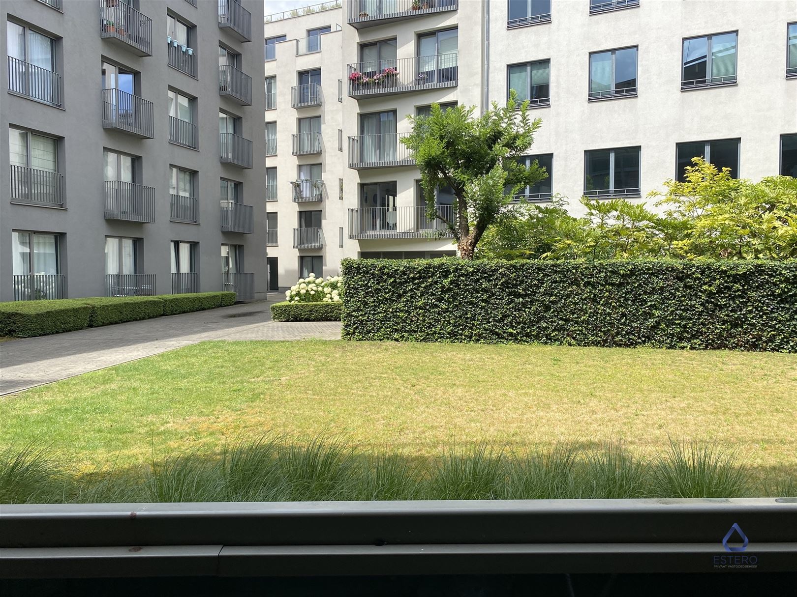Gemeubeld 1-slaapkamer appartement te Brussel  foto 6