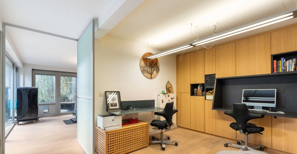 UNIEKE HIGH-END TOTAAL GERENOVEERDE WONING HARTJE HERZELE foto 16