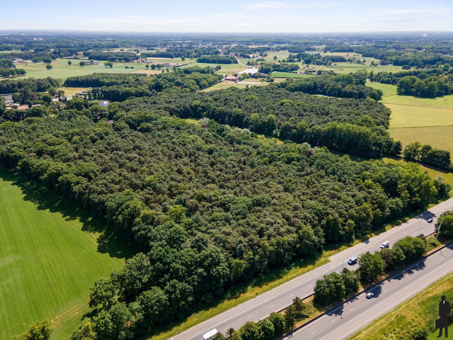 Riante hoeve op uitzonderlijk domein van bijna 10 ha foto 33