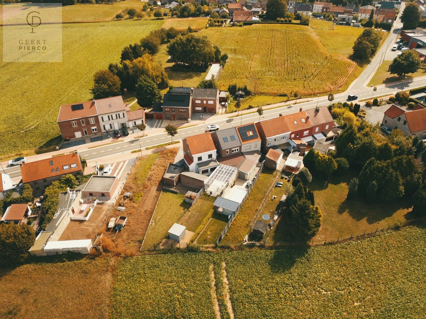 Gezellige rijwoning met tuin foto 36