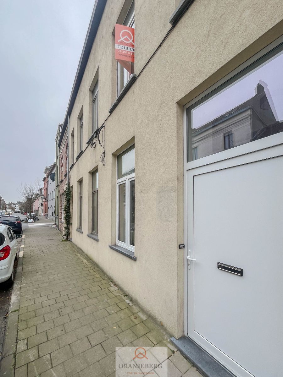 Gerenoveerd, energiezuinige woning foto 27