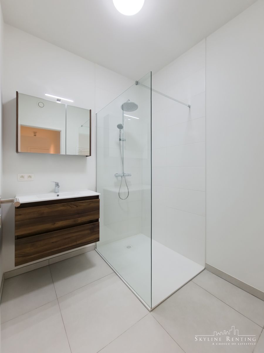 Prachtig 2 slaapkamer appartement met groot TERRAS foto 11