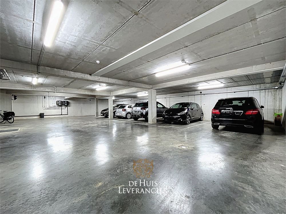 Discrete luxe & tijdloze elegantie : subliem nieuwbouwappartement met terras en gemeenschappelijk tuin te koop in Boechout foto 36