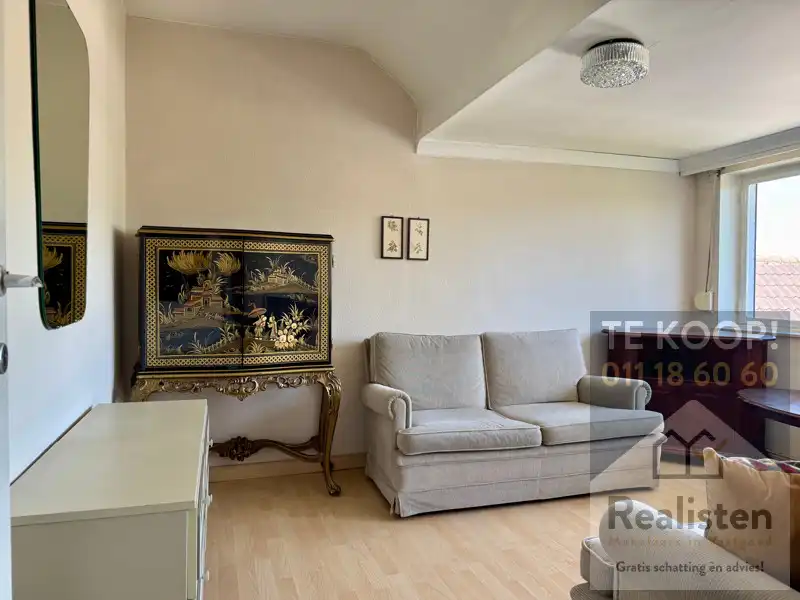 Charmant en ruim huis te koop in Stokrooie - Perfecte gezinswoning met 4 slaapkamers en een tennisplein foto 37