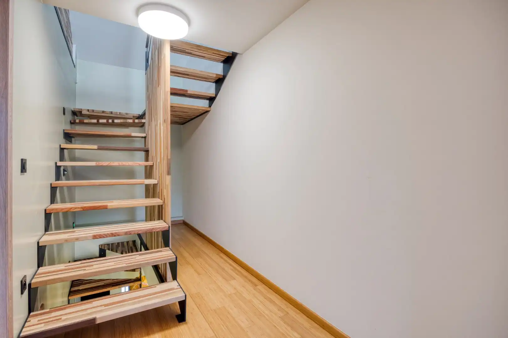 Energiezuinige en instapklare woning met grote tuin, superrustig gelegen aan natuurgebied. foto 19