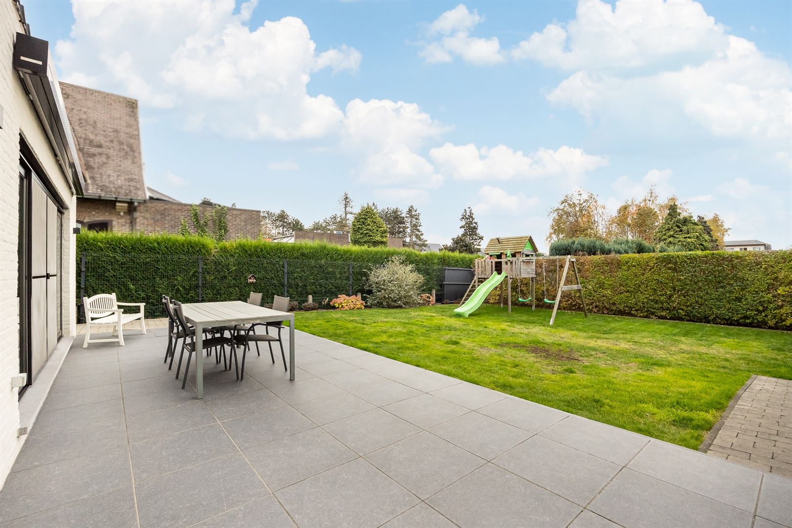 Ruime en sfeervolle OB te Heist-centrum! foto 2