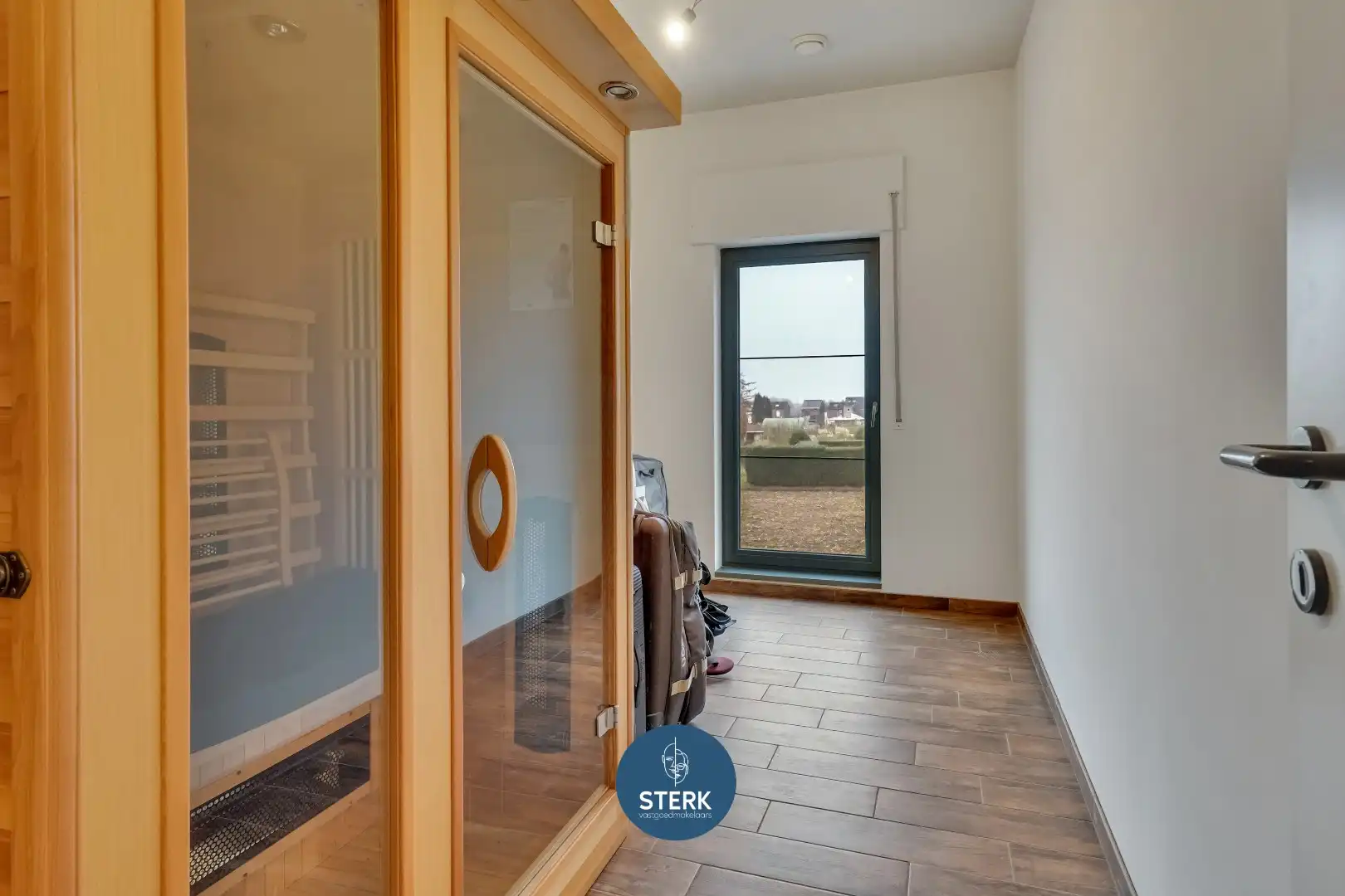 INSTAPKLARE GEZINSWONING MET EPC LABEL A TE LANAKEN !  foto 14