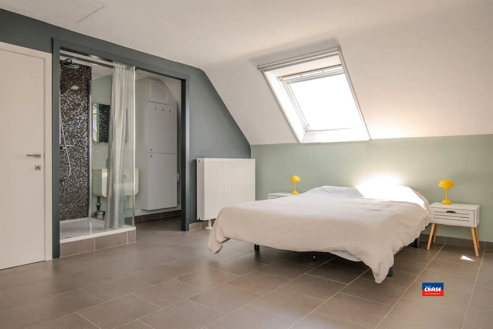Instapklare woning met 4 slaapkamers, tuin en garagebox foto 26
