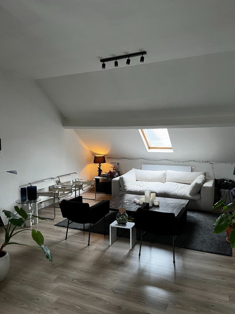 --- NIEUW --- Goed gelegen dakappartement foto 5