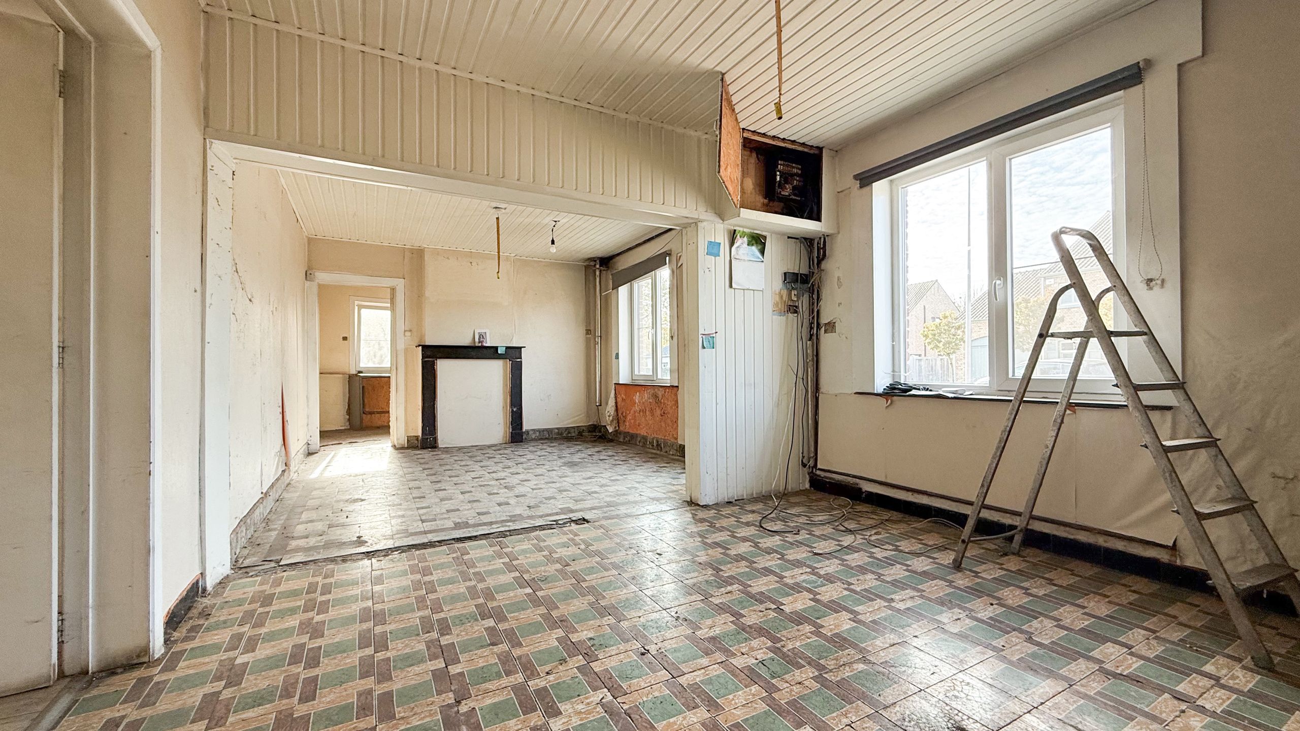 Te  renoveren HOB met veel mogelijkheden! foto 7