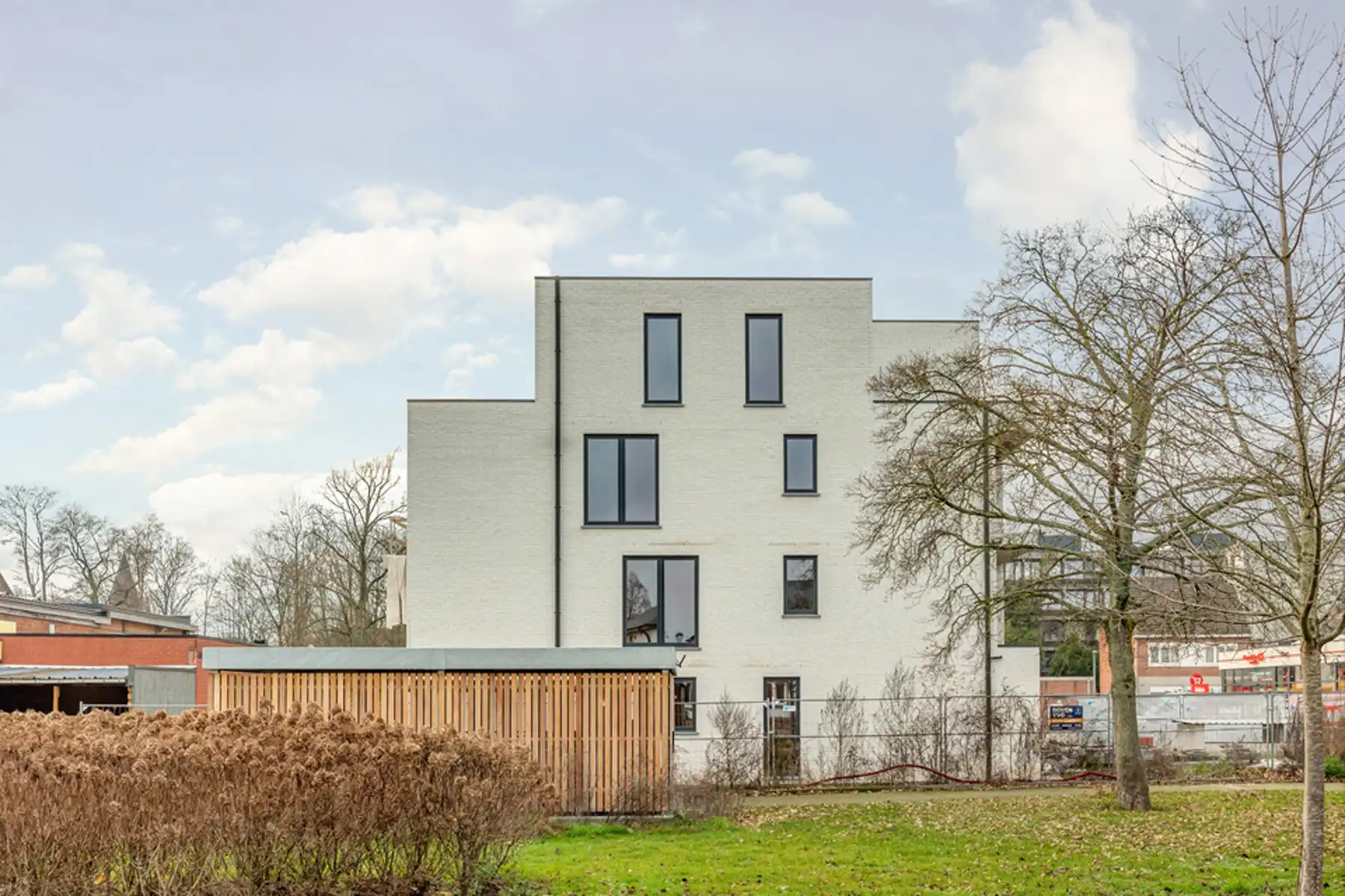 Gelijkvloers nieuwbouwappartement met twee slaapkamers foto 2