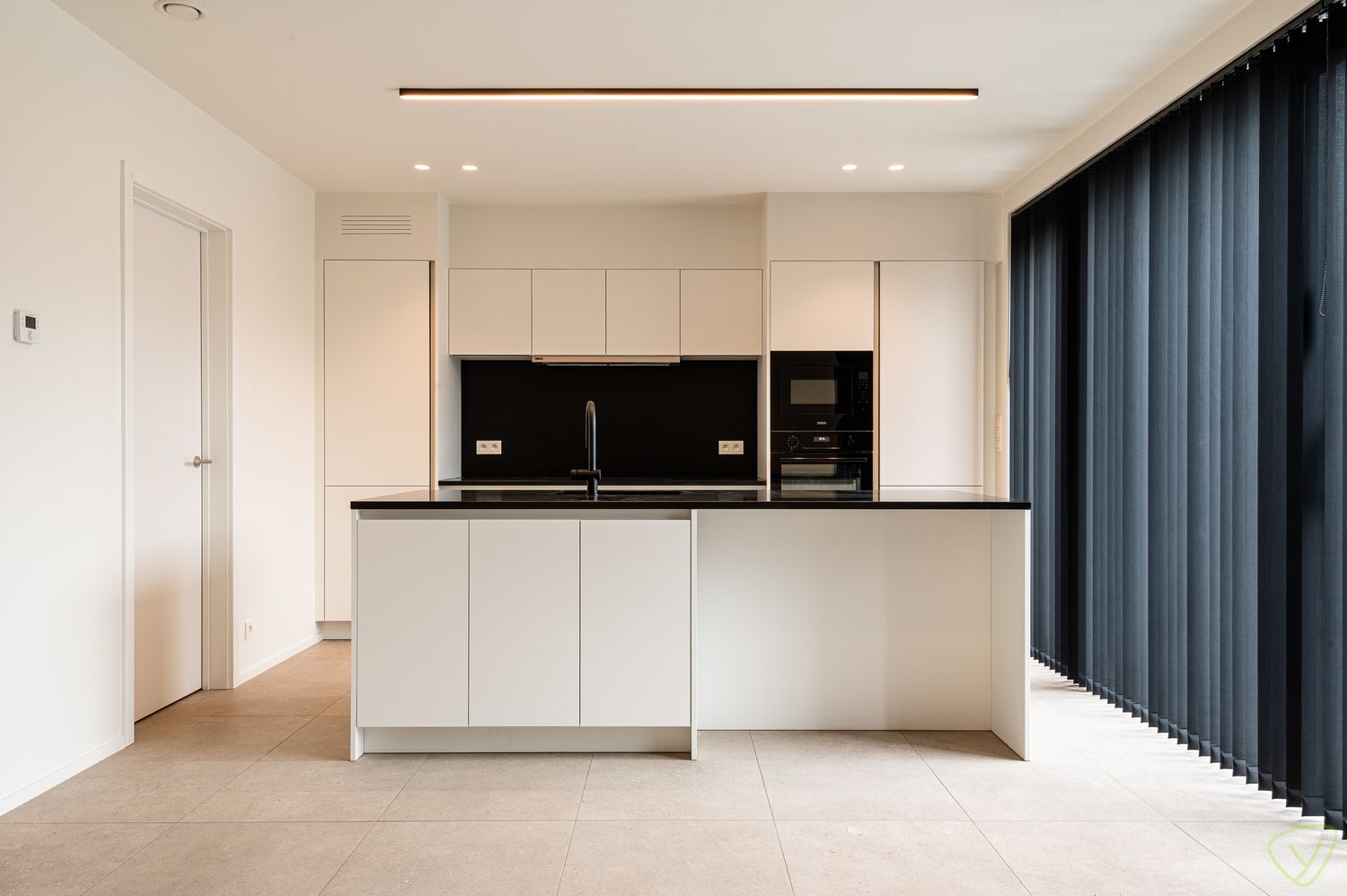 Prachtige nieuwbouwwoningen in een rustige verkaveling nabij het sportpark van Eeklo! foto 9