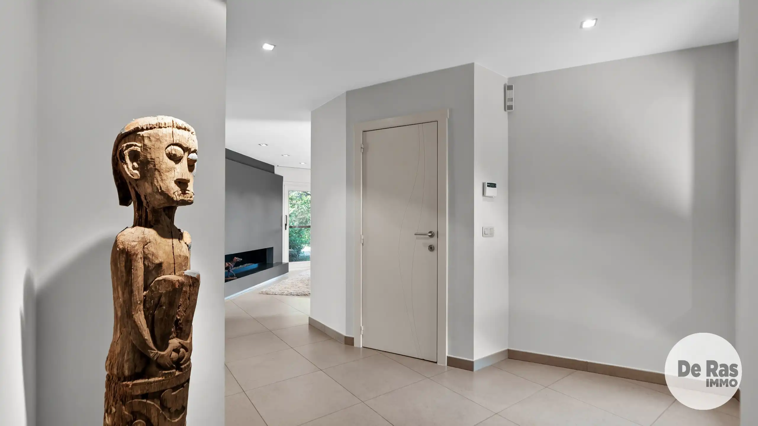 LAARNE - Karaktervolle villa met binnenzwembad op perceel van 42 are foto 6