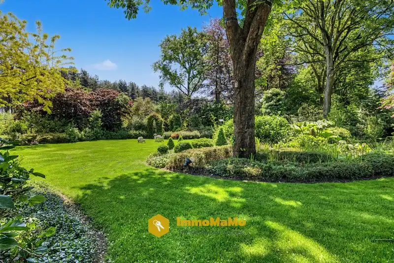 STIJLVOLLE VILLA OP 10.397m2 MET AANGELEGDE PARKTUIN - TE KOOP foto 28