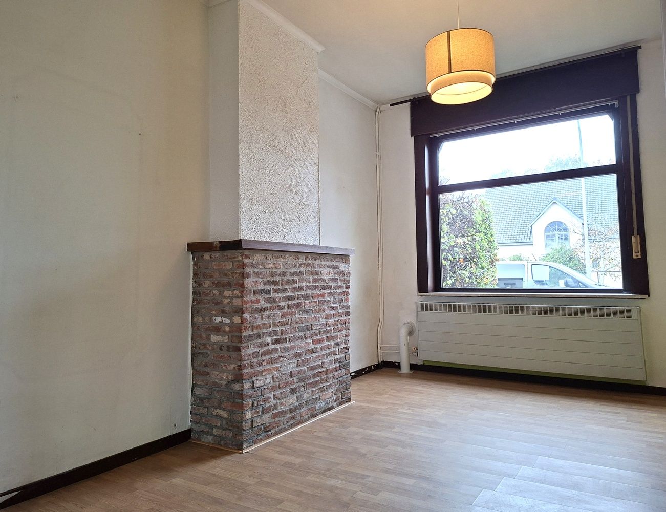 Licht te renoveren woning / 4 slaapkamers en tuin / centrale ligging foto 6