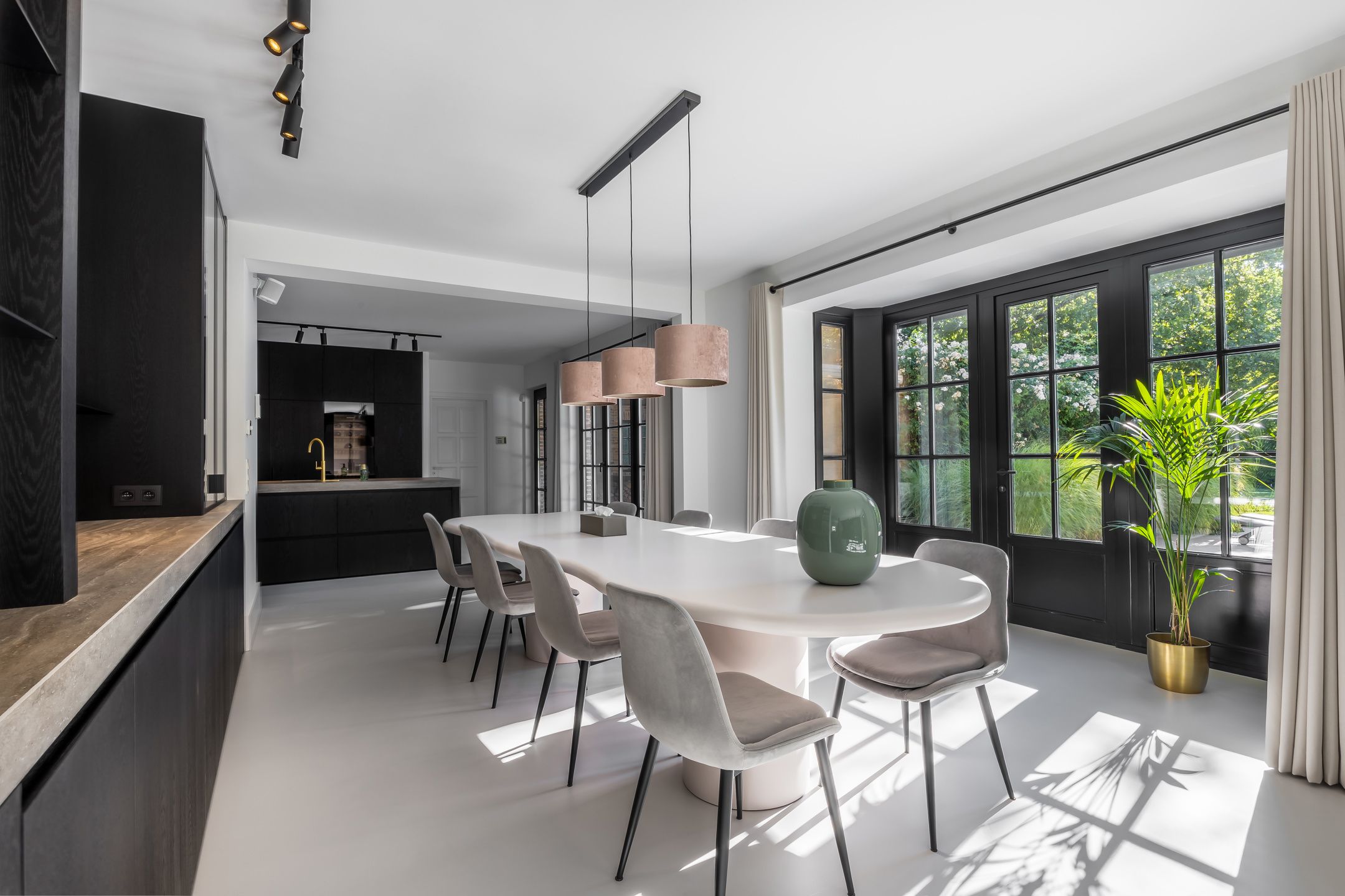 Prestigieuze villa met zwembad op 3.528 m² op toplocatie! foto 12