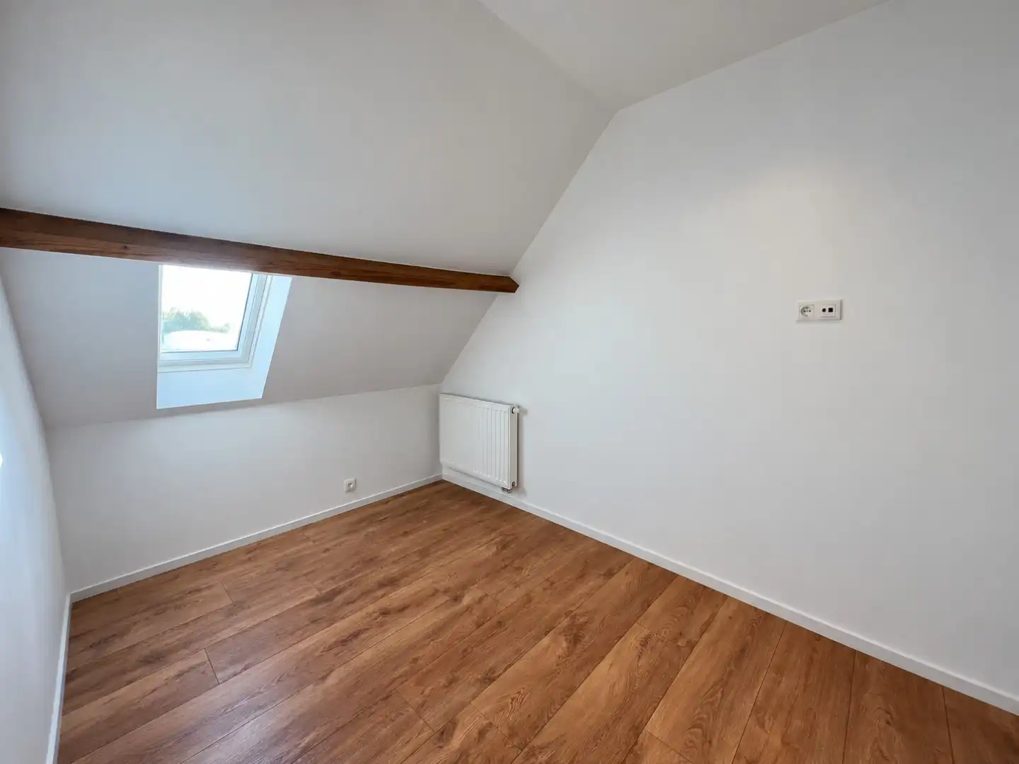 Gezellige rijwoning met 3 slaapkamers en zonnige koer te Vlamertinge foto 11