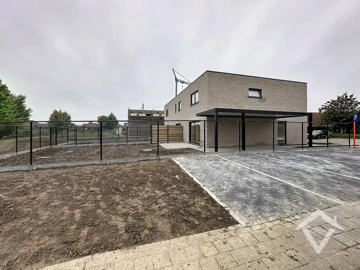 Woning met 3 slaapkamers en carport te Proven  foto 16