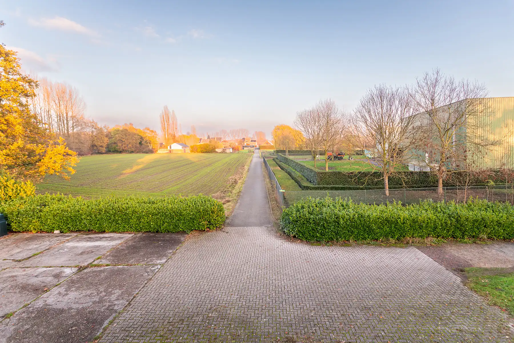 Edegem - Villa met 4 slpkamers + garage + ruim magazijn 500² foto 22