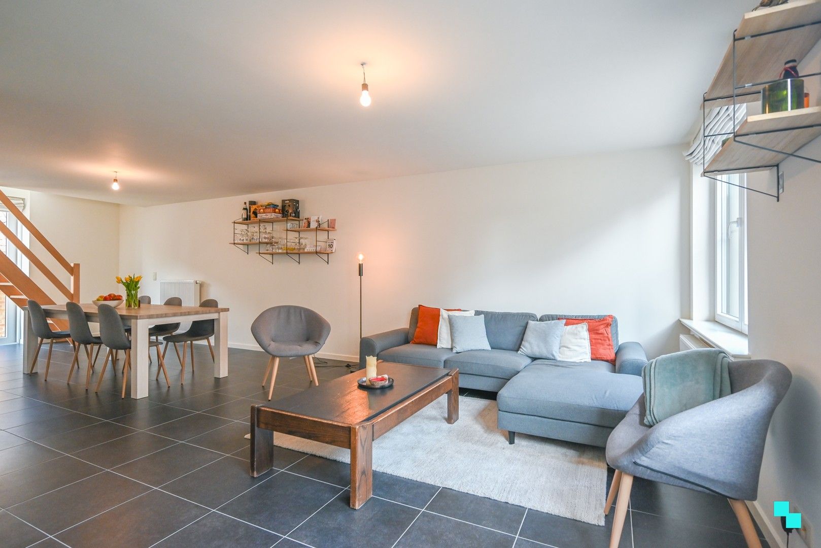 Volledig instapklaar duplex appartement in hartje Deerlijk foto 5