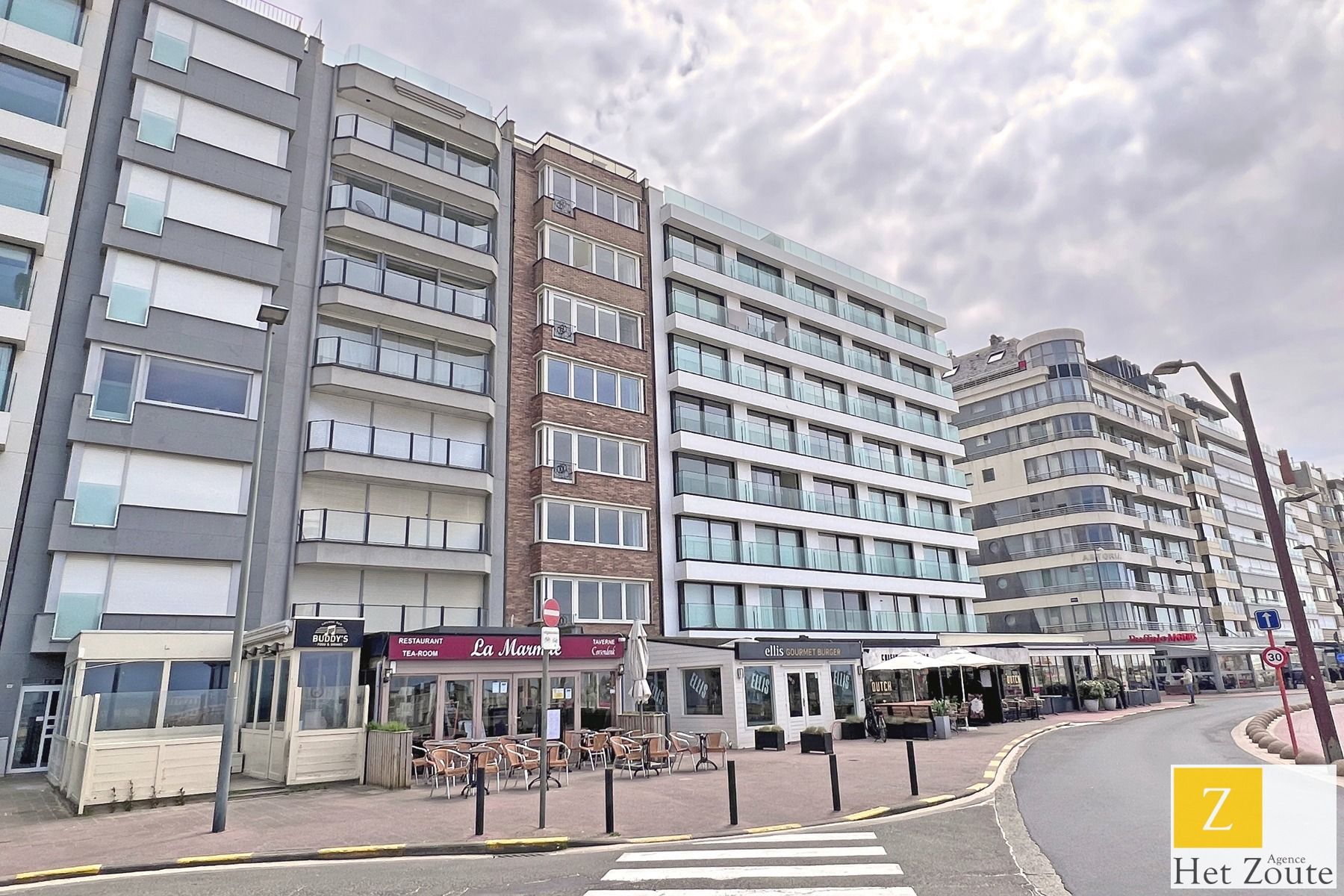 Drie-slaapkamer appartement aan het Rubensplein te Knokke foto 17