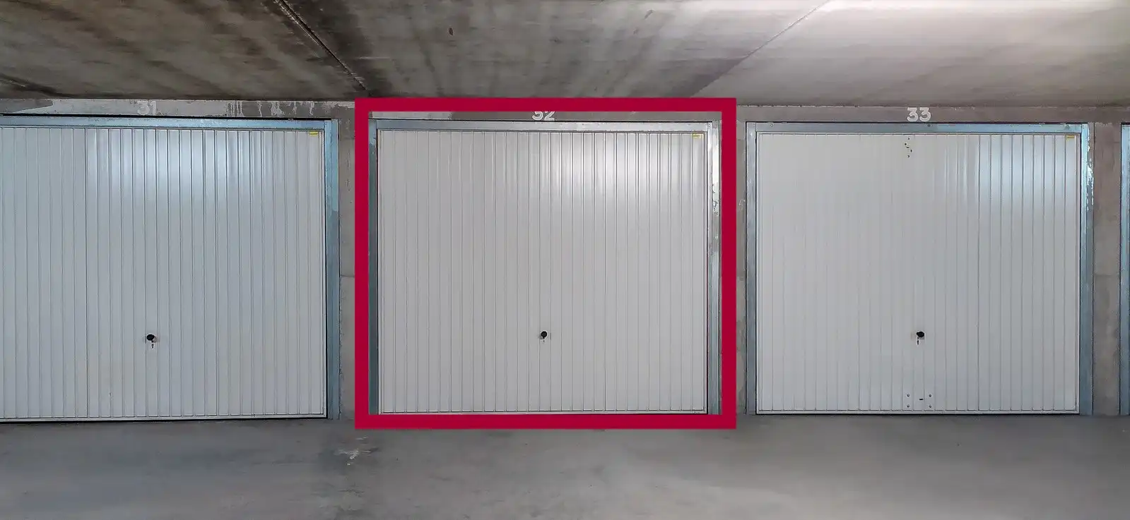 Gemakkelijk toegankelijke, ondergrondse garagebox foto 2
