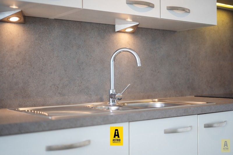 Instapklaar gelijkvloers appartement met terras aan Spuikom! foto 24