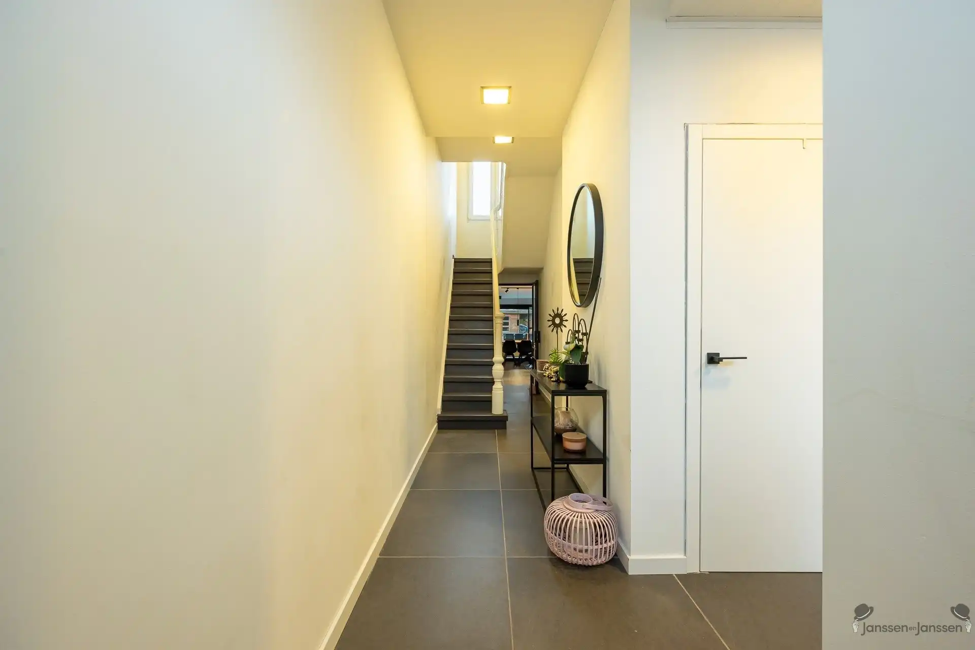 Gerenoveerde woning met 3 (mog. 4) slk centraal gelegen in Schoten foto 5