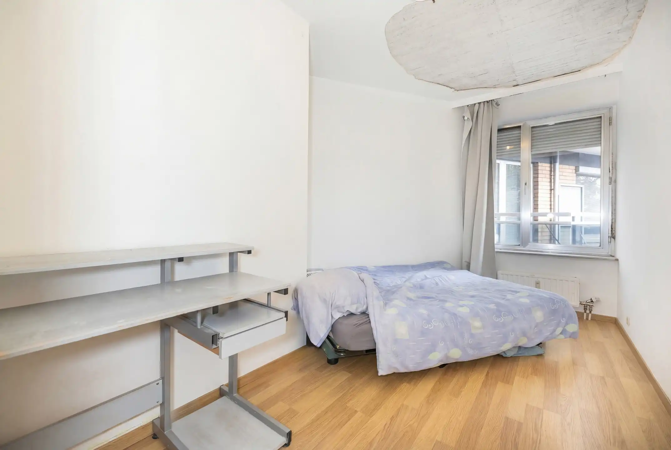Europese wijk, lichtrijk 2-slaapkamerappartement foto 12