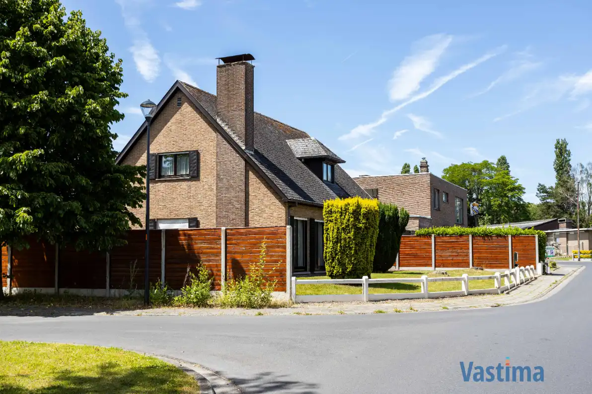 Villa met zonnige tuin en grote garage op een steenworp van centrum Aalst foto 34