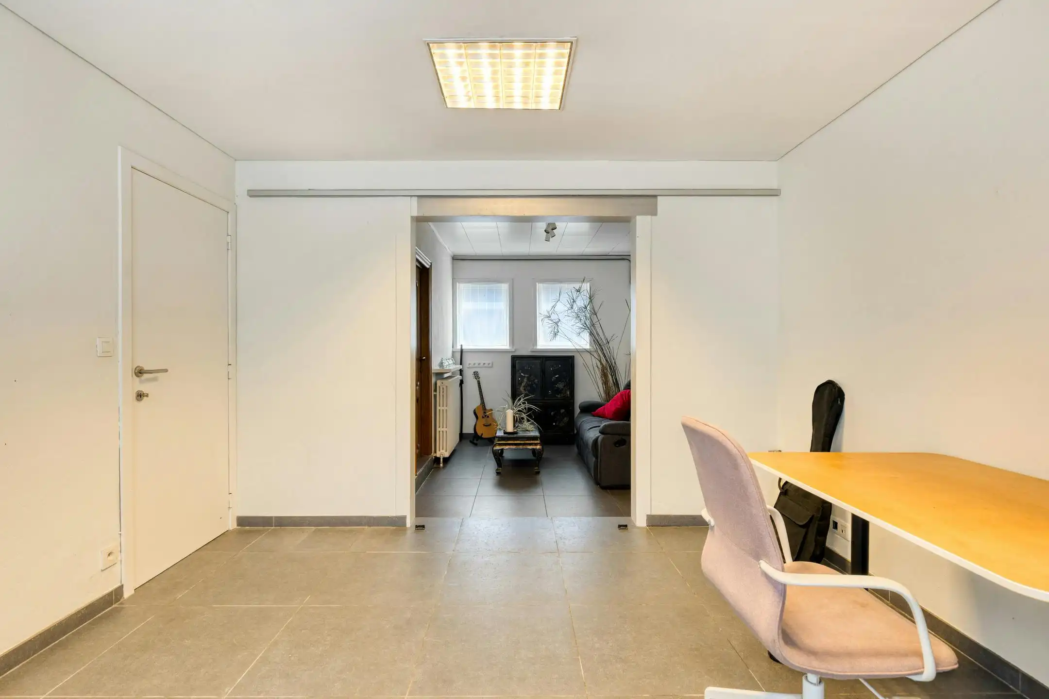 Ruime gezinswoning met tal van opties in Oostwinkel foto 7