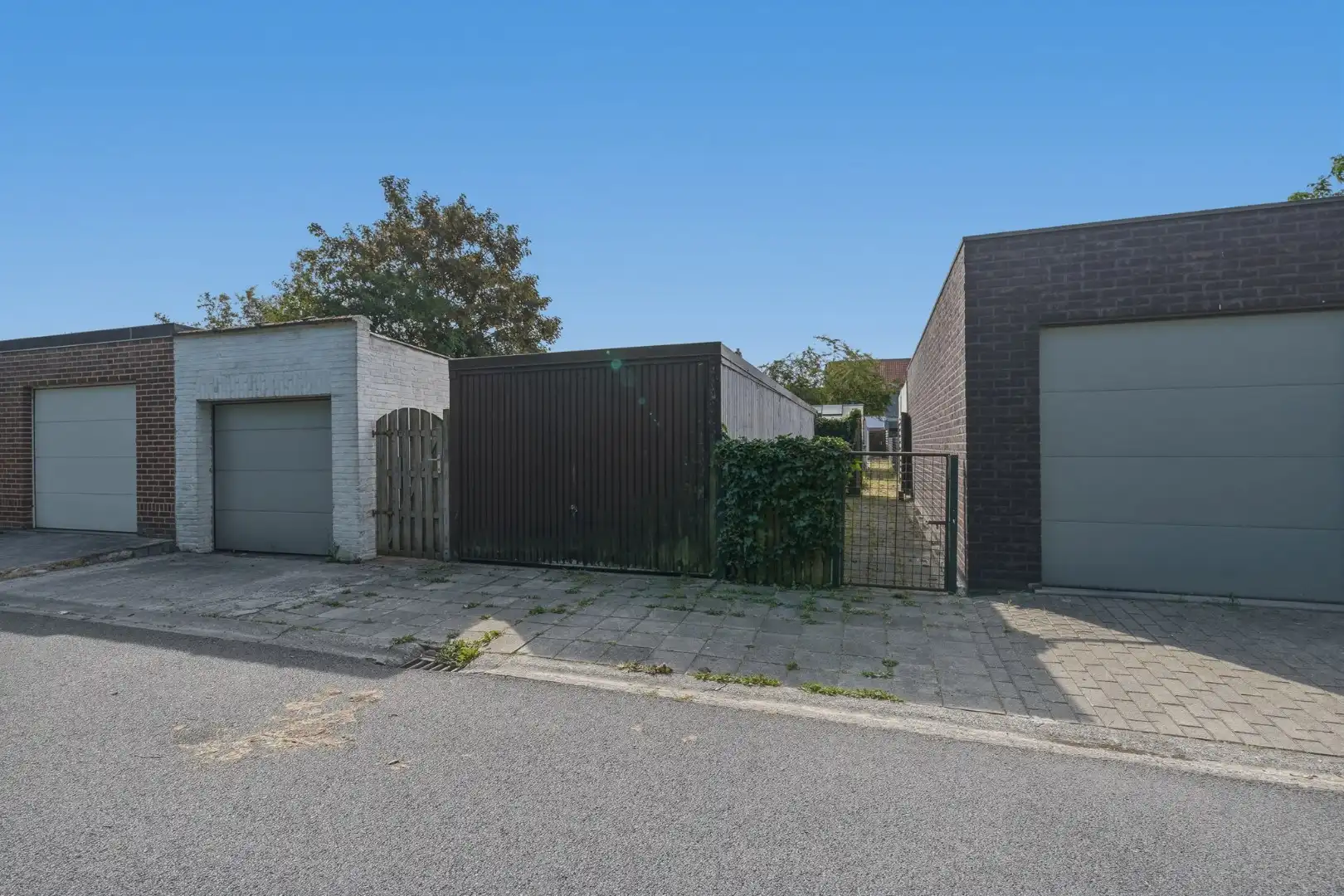 Goed onderhouden rijwoning nabij de Groene Kouter in Zwevegem foto 24