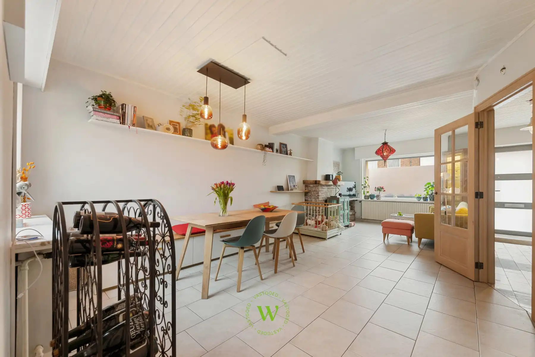 Ruime, energiezuinige gezinswoning te Assebroek. foto 4