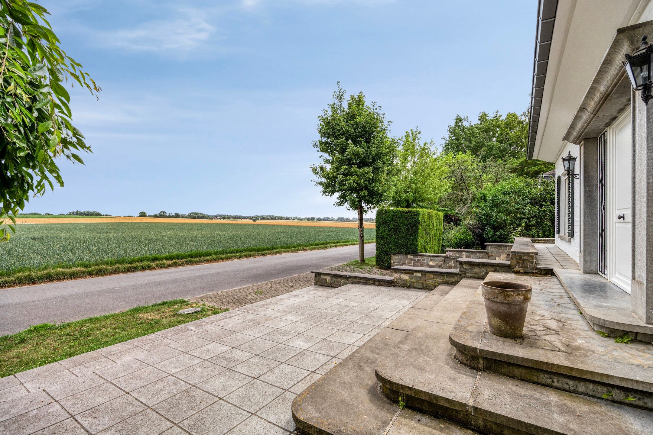 Prachtige Villa  met mooie tuin  foto 22