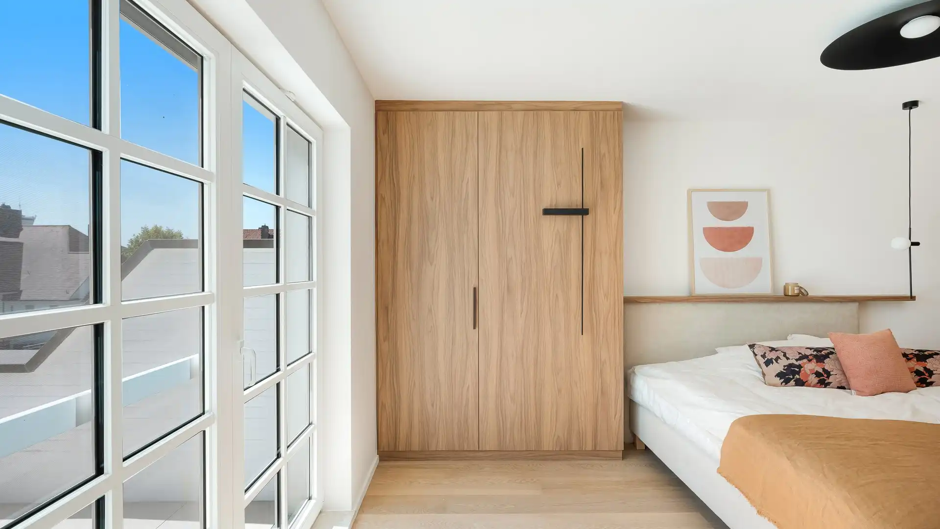 Exclusief gerenoveerde villa op een absolute toplocatie foto 30