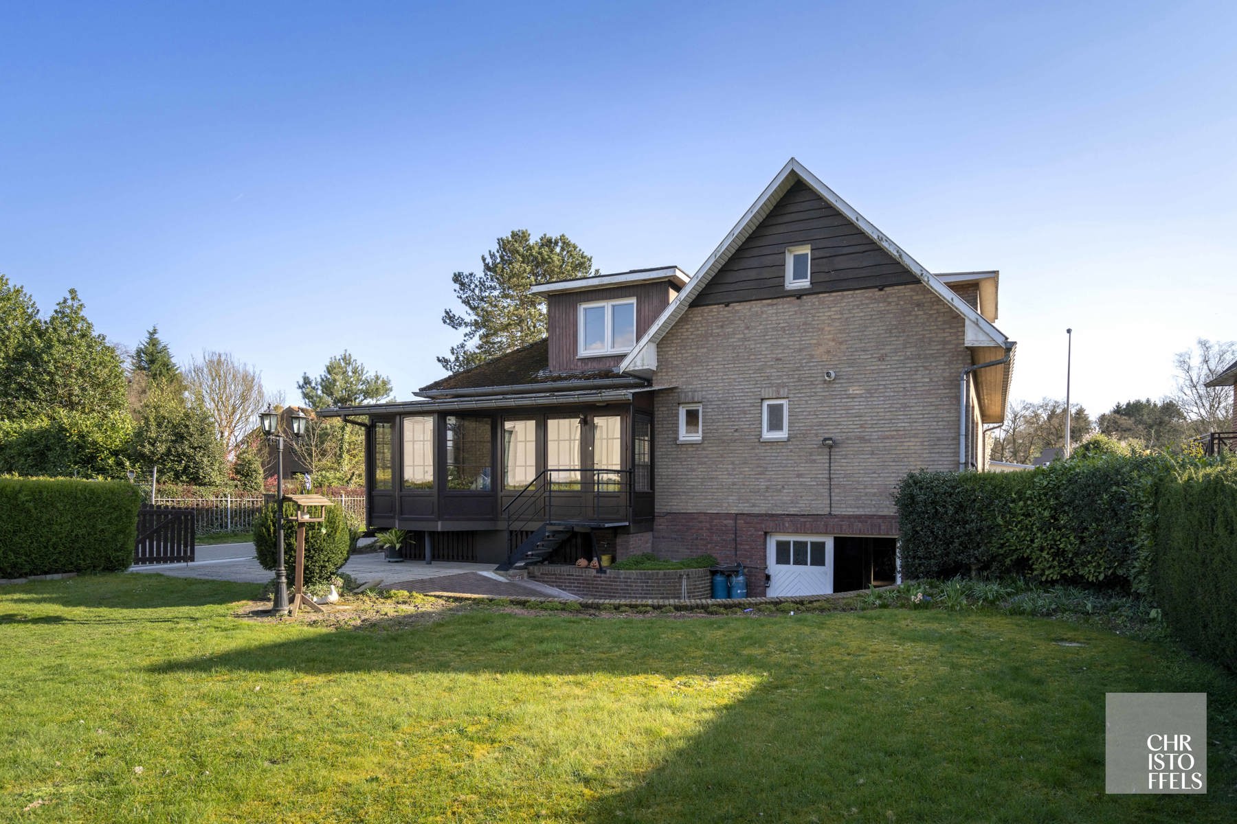Te renoveren woning in vooraanstaande buurt te Lanaken!  foto 11