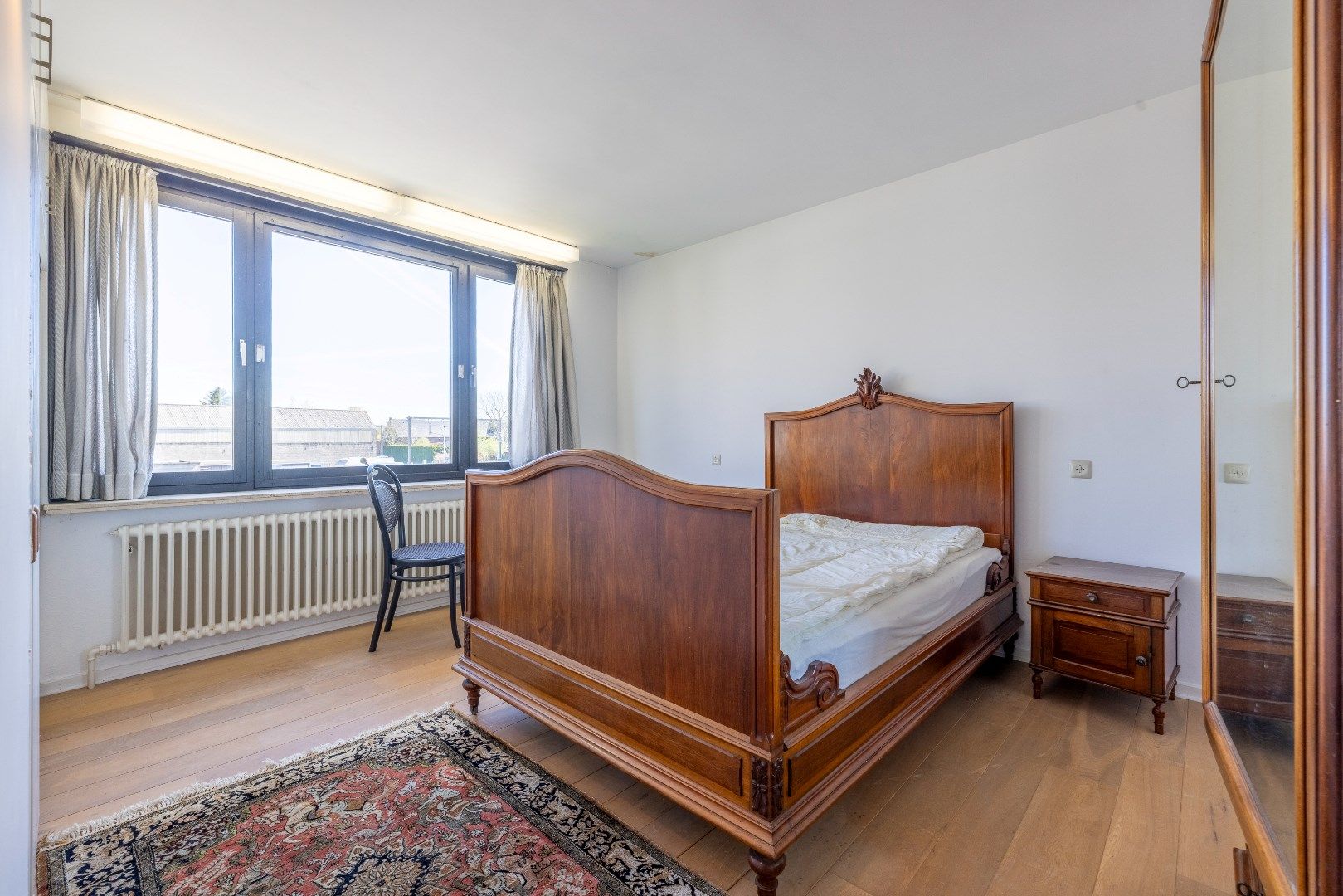 Voormalige dokterswoning met 5 slk, prachtige tuin (of extra bouwgrond) en praktijk foto 21