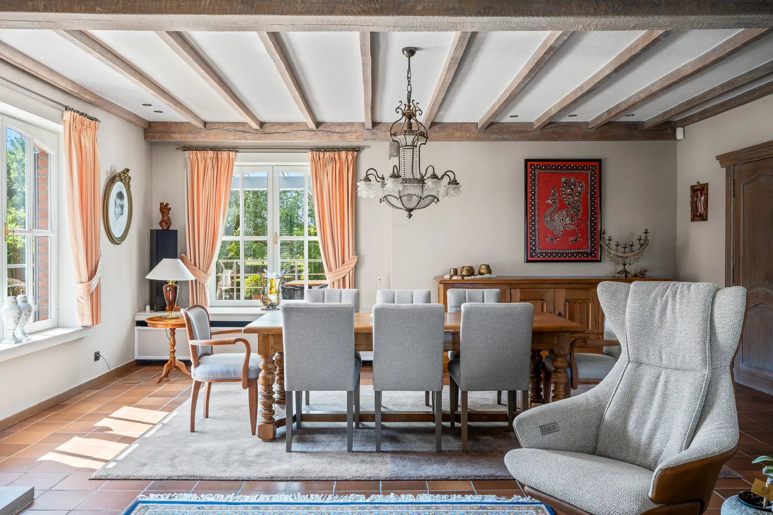 Luxueus gerenoveerde herenwoning  met loods op 2.137m² foto 9