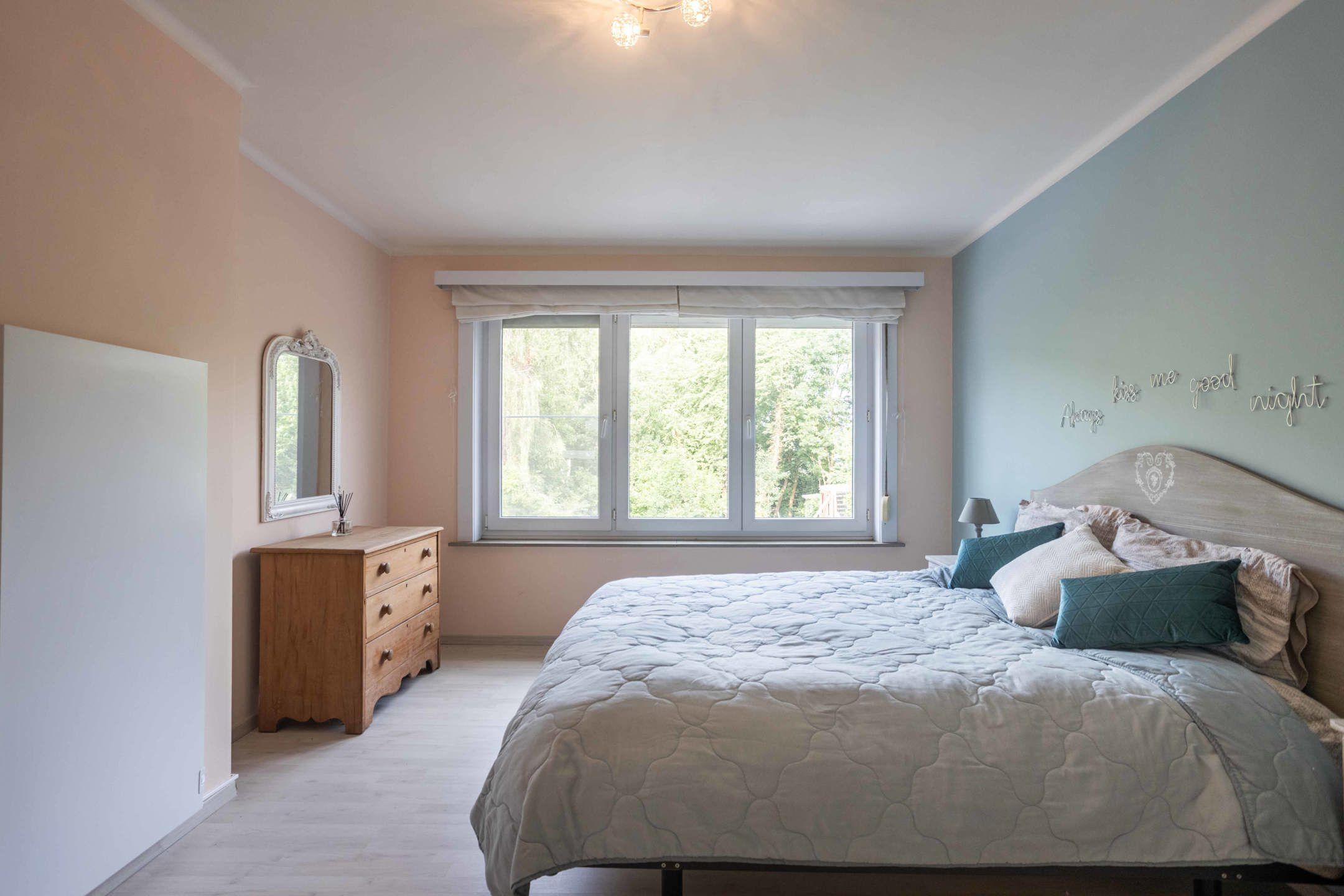 Moderne woning met veel licht en een sfeervol karakter foto 11