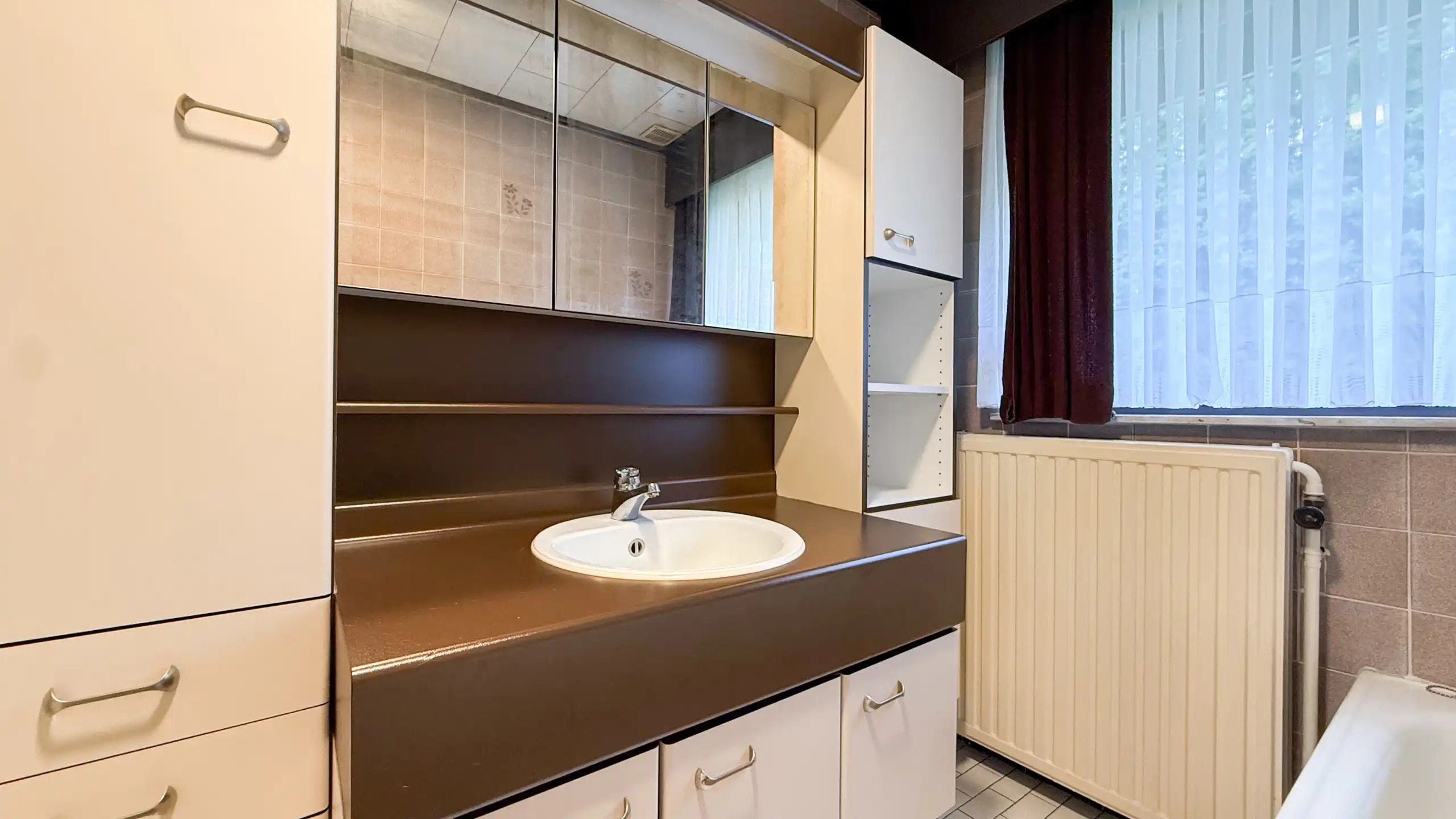 Mooi verzorgde gelijkvloerse woning met 3 slpkms en tuin! foto 35